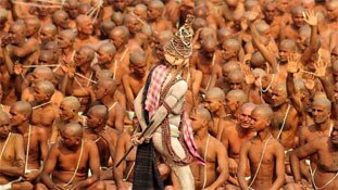 कभी सोचा था कि कंडोम के कारण चर्चित होगा कुंभ?