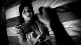 देश भरोसा क्यों नहीं करता कि पति पत्नी के साथ बलात्कार कर सकता है