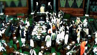 सांसदों पर होना चाहिए 'नो वर्क नो पे' नियम लागू