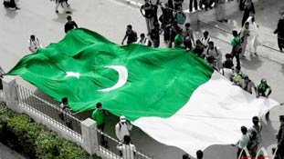 हमारी ओर से भी दिल से....हैप्पी बर्थडे पाकिस्तान