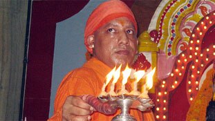 व्यंग्य: भारत में पैदा हुआ वनमैन आर्मी, अकेले लाखों पर भारी