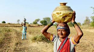 सूखे से बेहाल मराठवाड़ा के किसानों का दर्द सुनिए पीएम!