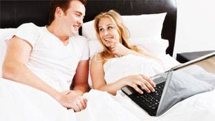 कैसे पोर्न आपको एक बेहतर इंसान बनाता है