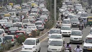 ऑड...इवेन कारों का प्रयोग शुरू होने से पहले ही केजरीवाल ने इसे फेल कर दिया