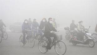 चीन में हर सांस की कीमत, एक बोतल हवा 2 हजार रुपये में!