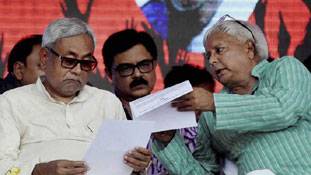 इंजीनियरों की हत्या के मामले को लालू ने पठानकोट से जोड़ा