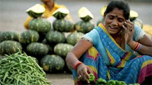 Freedom 251: मोबाइल और प्याज में कोई अंतर है क्या