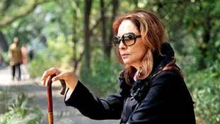 खुद को डायन क्यों कहती है ये महिला?