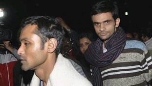 खालिद के मददगारों की खैर नहीं! 15 में से 7 सवालों के मायने