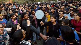 किसने जीती जेएनयू की जंग? किसने जीती जेएनयू की जंग?