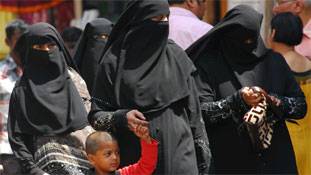 मुस्लिम महिलाओं का आधा धर्म और आधी नागरिकता