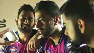 अश्विन की खूब मजाक बनाई धोनी और कोहली ने..