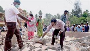 केरल से मक्का वाया कुंभ...क्या लोग ऐसे ही मरते रहेंगे?