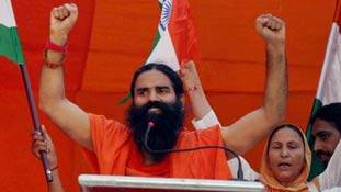 व्यंग्य: फर्ज कीजिए बाबा रामदेव कानून का लिहाज छोड़ दें - और...