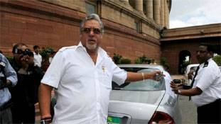 कर्ज लेते समय नागरिक और लौटाते वक्त एनआरआई