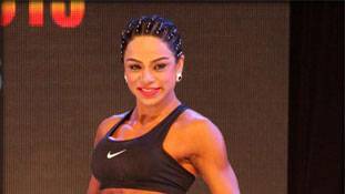 इन महिलाओं का 'अंग प्रदर्शन' प्रेरणा देता है...