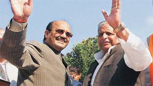 अमर-आजम के 11 कड़वे बोल कैसे भूले मुलायम!