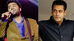 सलमान के सामने अरिजीत का गिड़गिड़ाना हैरान करता है!