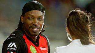 महिला पत्रकार से कही गेल की ये बातें फैंस को निराश करती हैं!