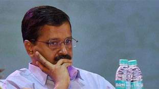 प्रधानमंत्री की डिग्री में उलझे केजरीवाल