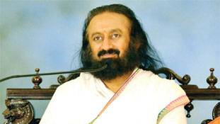 देखें वीडियोः 'जिया धड़क-धड़क' गाने पर झूमते श्री श्री रविशंकर को!