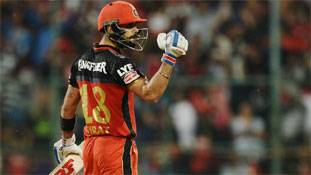 अब आईपीएल में भी विराट कोहली जैसा कोई नहीं!