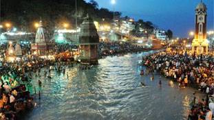 सरकार बेचेगी गंगाजल, फैसला कितना सही, कितना गलत?