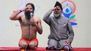 योग का विरोध मुसलमानों को गुमराह करने के लिए