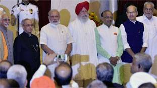 ये हैं 5 नए मोदी के मंत्री, जिनका मंत्रालय है आगामी चुनाव