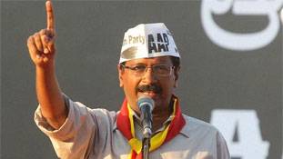 अपनी ही कैबिनेट में खुद को कमजोर कर रहे हैं केजरीवाल!