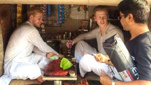 बॉलीवुड का दिल जीतना चाहते हैं ये दो फिरंगी