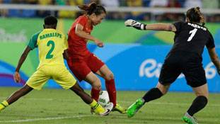 चीन की खिलाड़ी ने 40 मीटर की दूरी से दागा जादुई गोल!