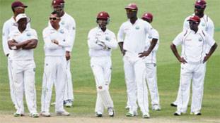 वेस्टइंडीज के महान खिलाड़ियों को क्‍यों लगता है कि उनका नाम मिट्टी में मिल गया