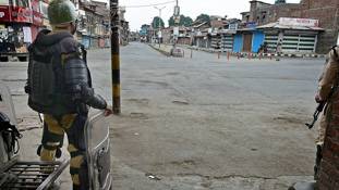 बकरीद पर कश्मीर में जिंदगी तो थमी मगर हिंसा नहीं