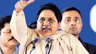 मोस्ट फेवरेट होकर भी सत्ता की रेस में मायावती पीछे क्यों हैं