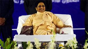 यूपी के मुसलमान क्या सपा का विकल्‍प ढूंढ रहे हैं ?