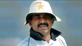 जावेद मियांदाद अपने गिरेबान के साथ इतिहास में भी झांको