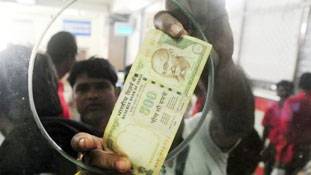 क्या भारत तैयार था कैशलेस होने के लिए?