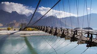 CPEC: पाकिस्तान खफा है, चीन बेवफा है !!