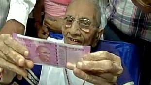 हीरा बा को देखकर श्रवण कुमार की आत्‍मा जरूर रोई होगी !