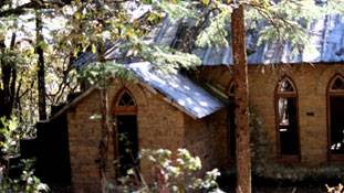 मुक्ति कोठरी: एक डॉक्टर जो दिलाता था मुर्दों को मुक्ति मुक्ति कोठरी: एक डॉक्टर जो दिलाता था मुर्दों को मुक्ति