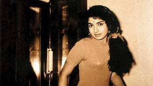 अम्मू का बचपन जिसने बनाया ताकतवर अम्मा