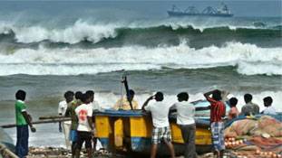 वरदा तूफान का खौफनाक रूप कैद