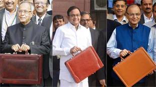 जानिए, बजट के पहले ब्रीफकेस के साथ वित्त मंत्री क्यों खिंचवाते हैं फोटो