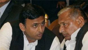 समाज 'वि' वादी दंगल के बाद किसकी होगी साइकिल... समाज 'वि' वादी दंगल के बाद किसकी होगी साइकिल...