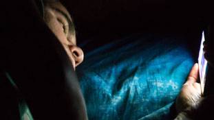 इंटरनेट पर पोर्न ढूंढते-ढूंढते भारतीय 'रिश्‍ते' घोलकर पी गए