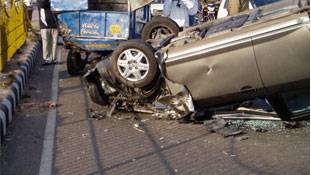 सड़क दुर्घटनाओं की वजह एक महामारी है !