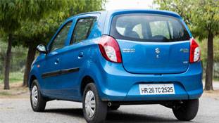 भारत की 10 सबसे बेहतर माइलेज देने वाली कारें...