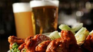 उफ ये सियासत... कहीं शराब बंद तो कहीं कबाब !