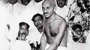 वो आंदोलन जिसने गांधी को 'महात्मा' बना दिया..